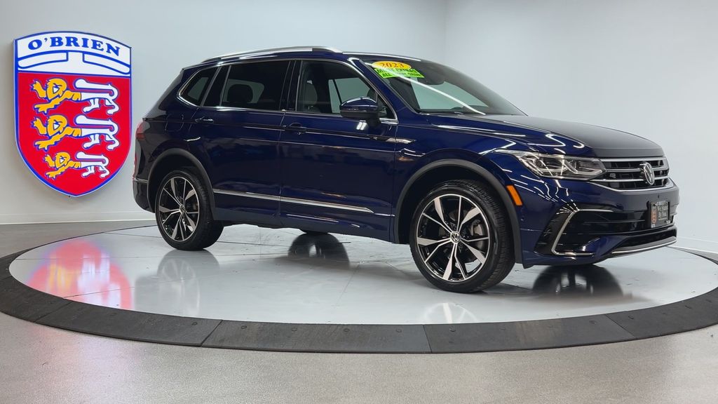 2023 Volkswagen Tiguan SEL R-Line Black photo 3