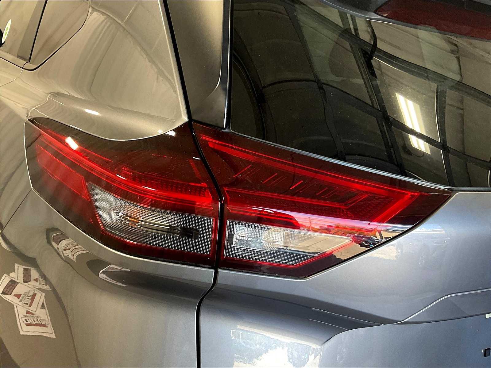 2023 Nissan Rogue SV photo 31