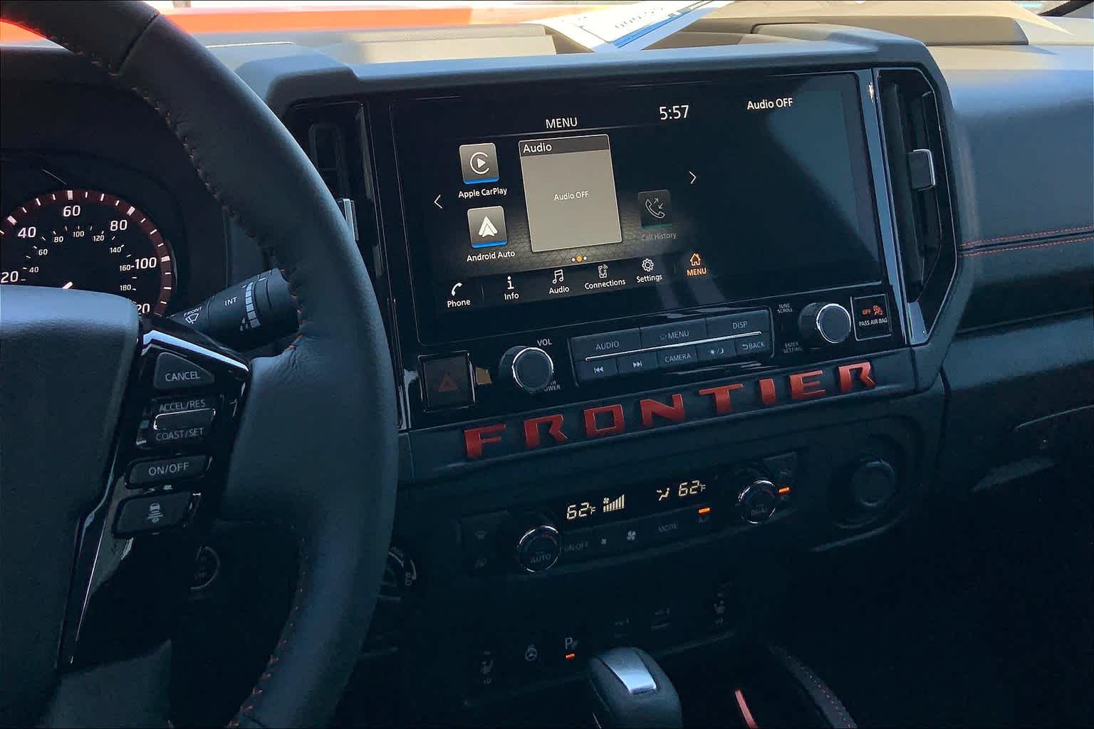 2025 Nissan Frontier PRO-4X photo 6