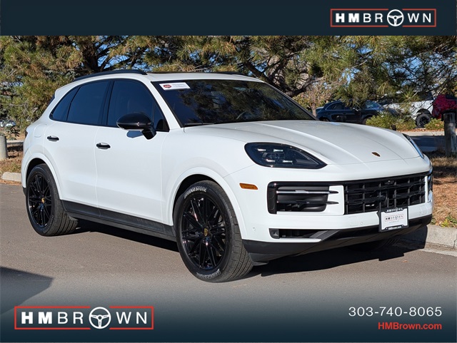 2024 Porsche Cayenne Base's photo