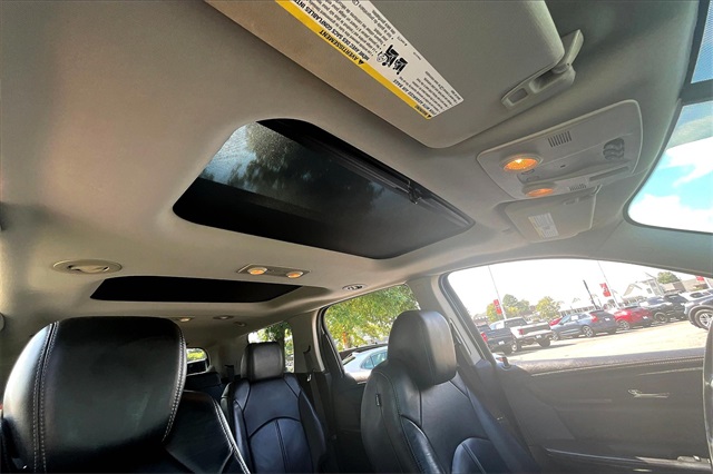 2015 Gmc Acadia SLT photo 24