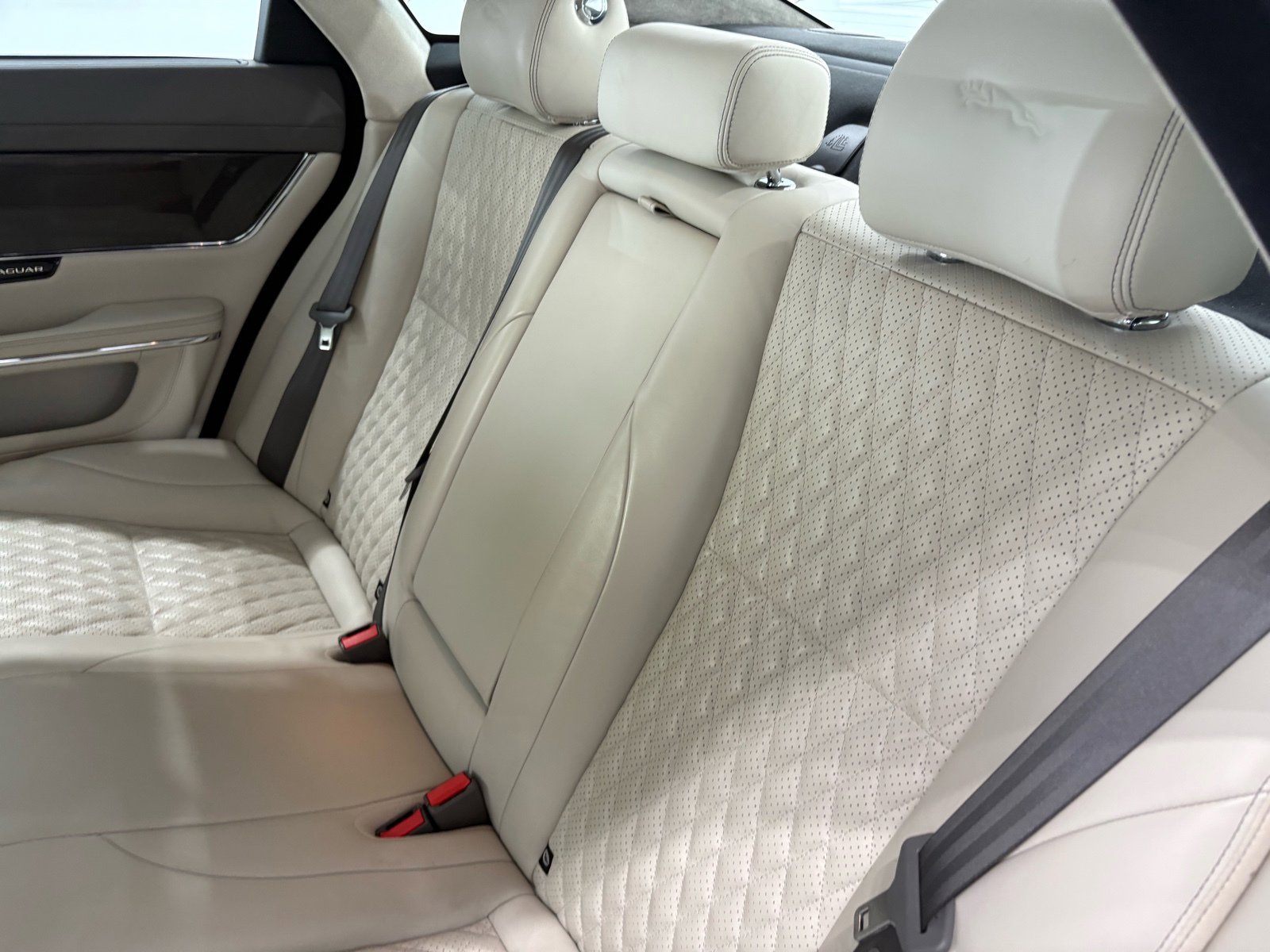 2017 Jaguar XJ L Supercharged photo 14
