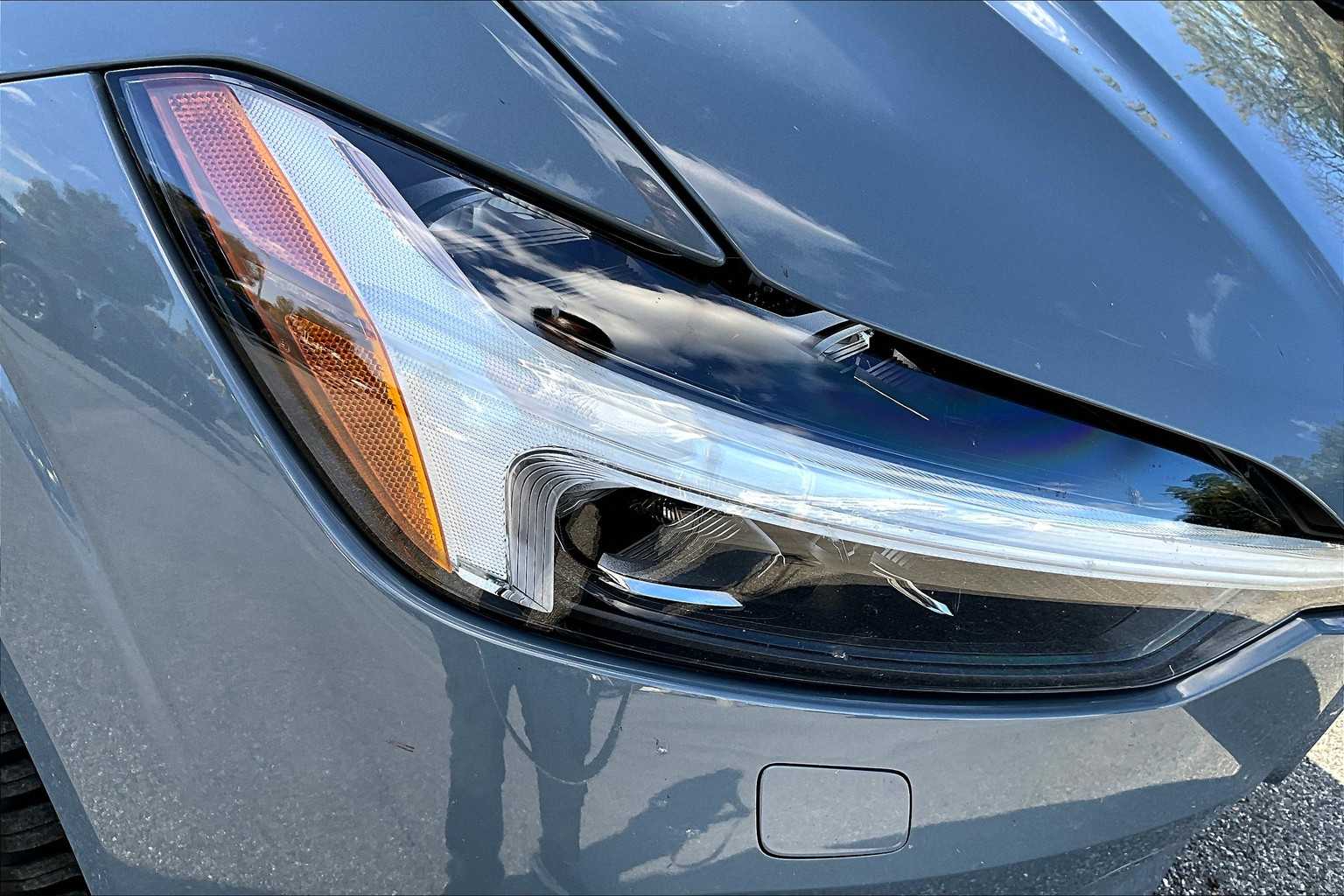 2022 Volvo XC60 Recharge Hybrid Inscription Expression photo 25