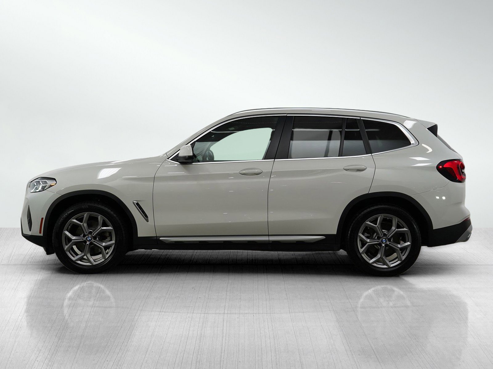 Used 2023 BMW X3 30i with VIN 5UX53DP08P9S71743 for sale in Burnsville, Minnesota