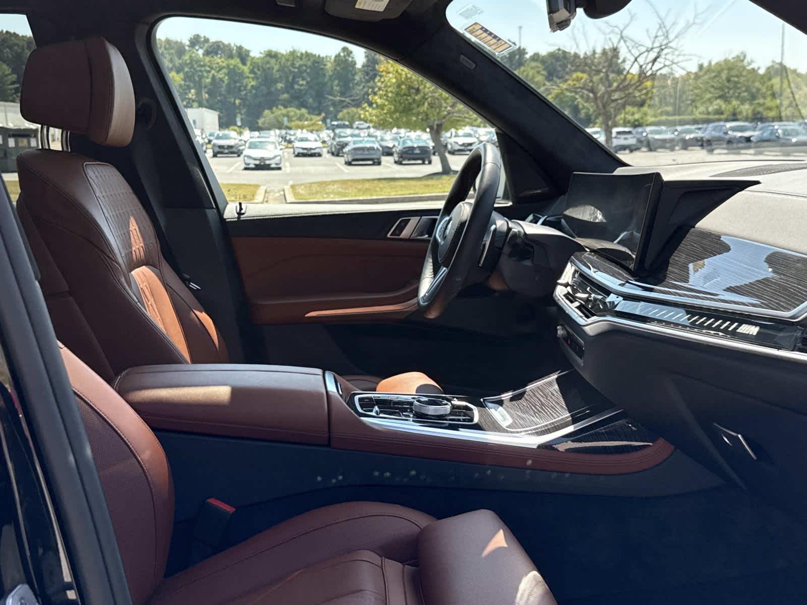 2025 Bmw X7 M60i photo 16