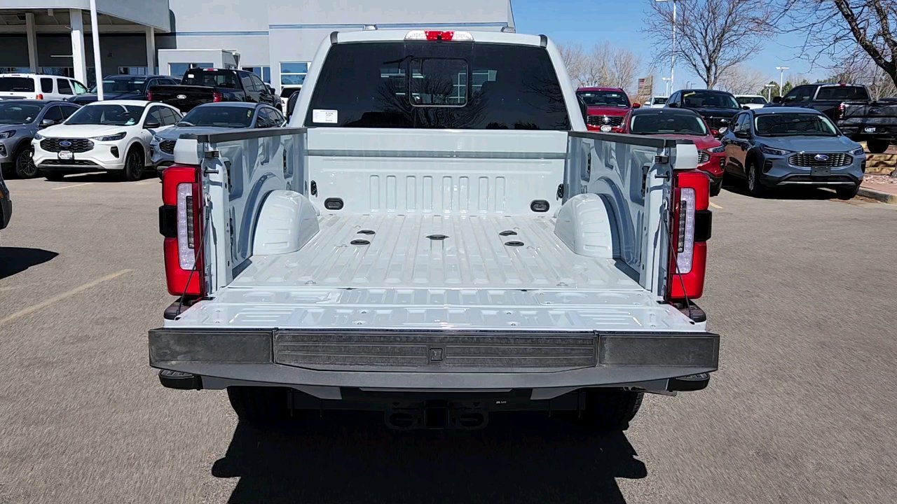 2025 Ford F-350 Platinum photo 22