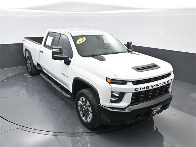 2022 Chevrolet Silverado HD Custom's photo
