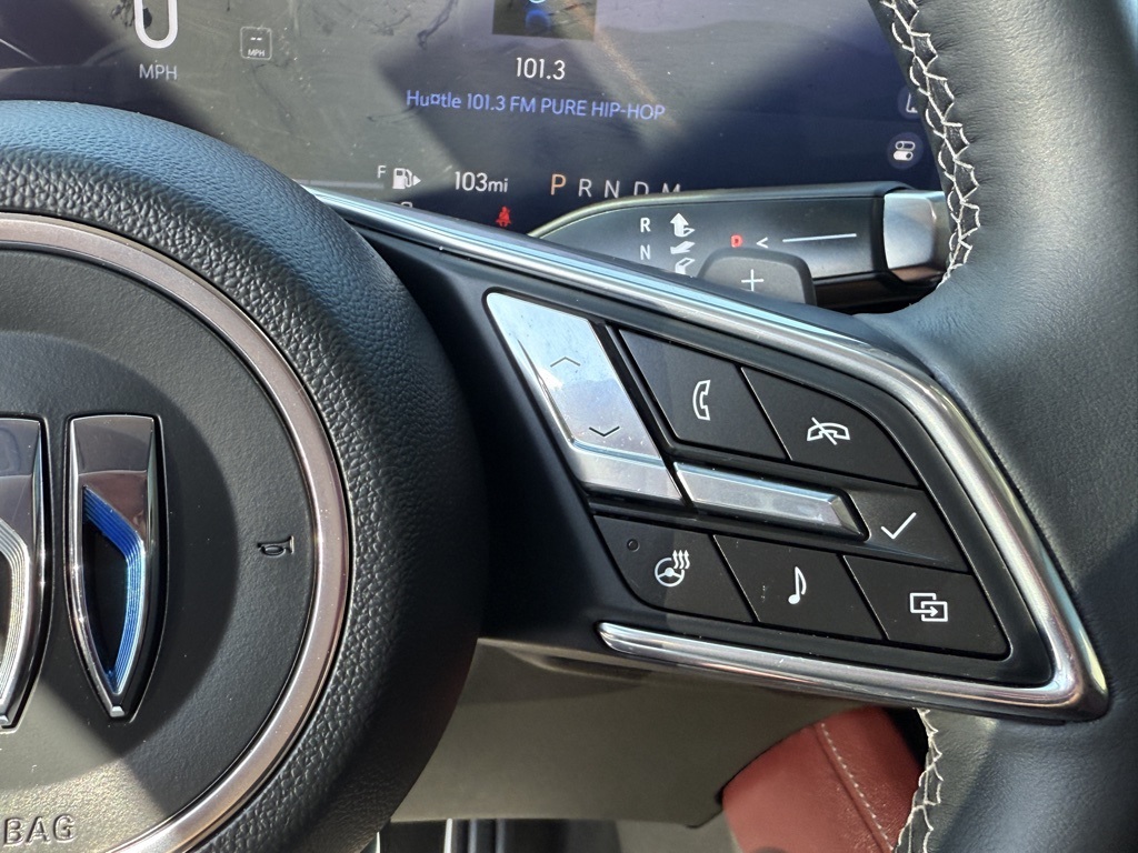 2024 Buick Envision Sport Touring photo 17