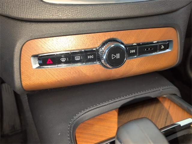 2024 Volvo XC90 Plus photo 24