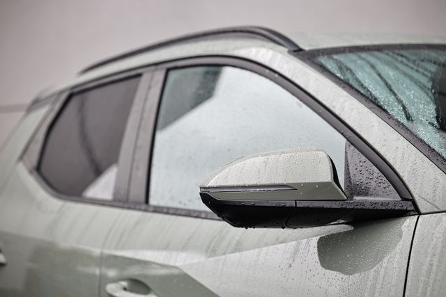 2022 Hyundai Santa Cruz Limited photo 2