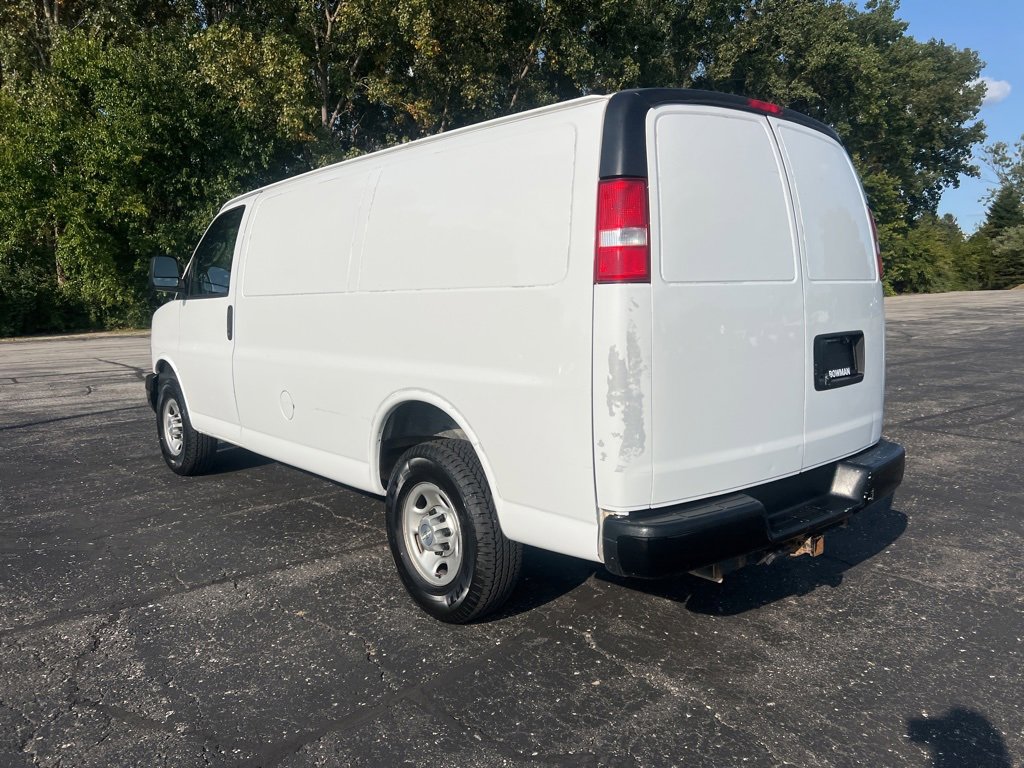 2019 Chevrolet Express 2500 Work Van Cargo photo 4