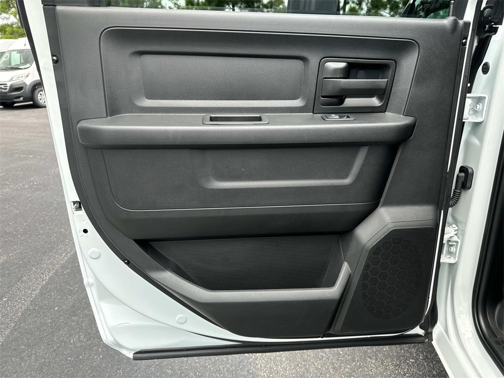 2024 Ram 2500 Tradesman photo 14