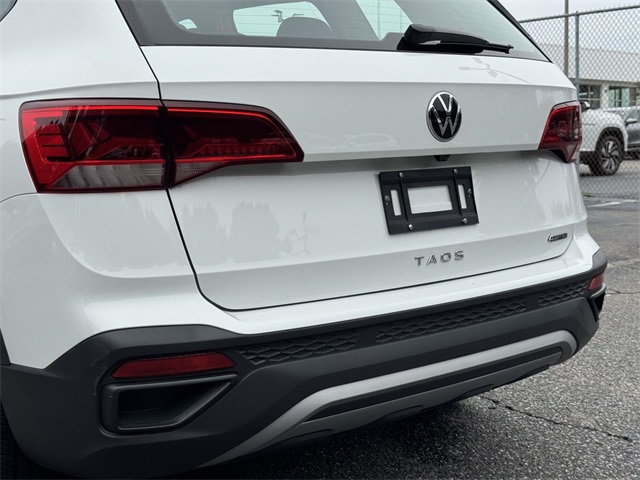 2022 Volkswagen Taos S photo 11