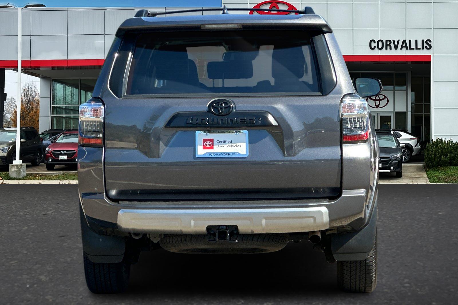 2021 Toyota 4Runner TRD Off-Road Premium photo 4