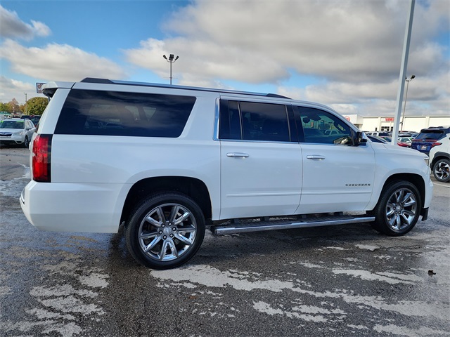 2018 Chevrolet Suburban Premier photo 2