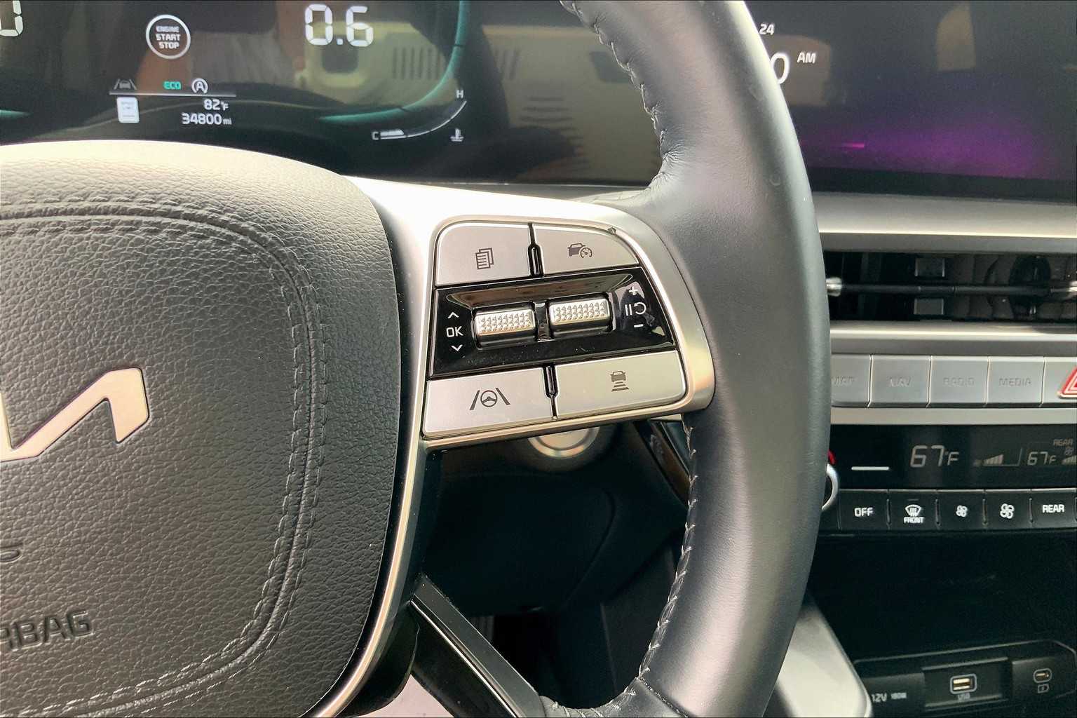 2024 Kia Telluride LX photo 22