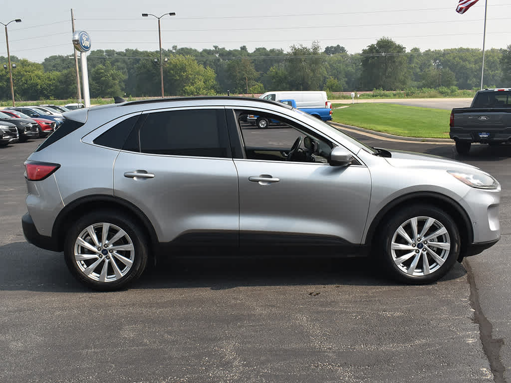 2022 Ford Escape Titanium Hybrid photo 11