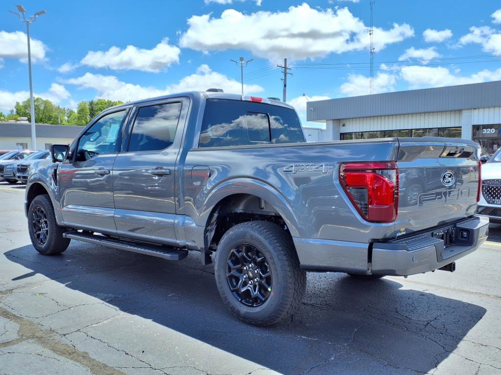 2025 Ford F-150 XLT photo 7