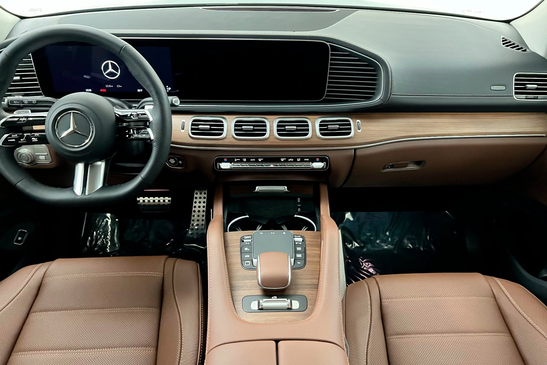 2025 Mercedes Benz GLS 450 4MATIC photo 13