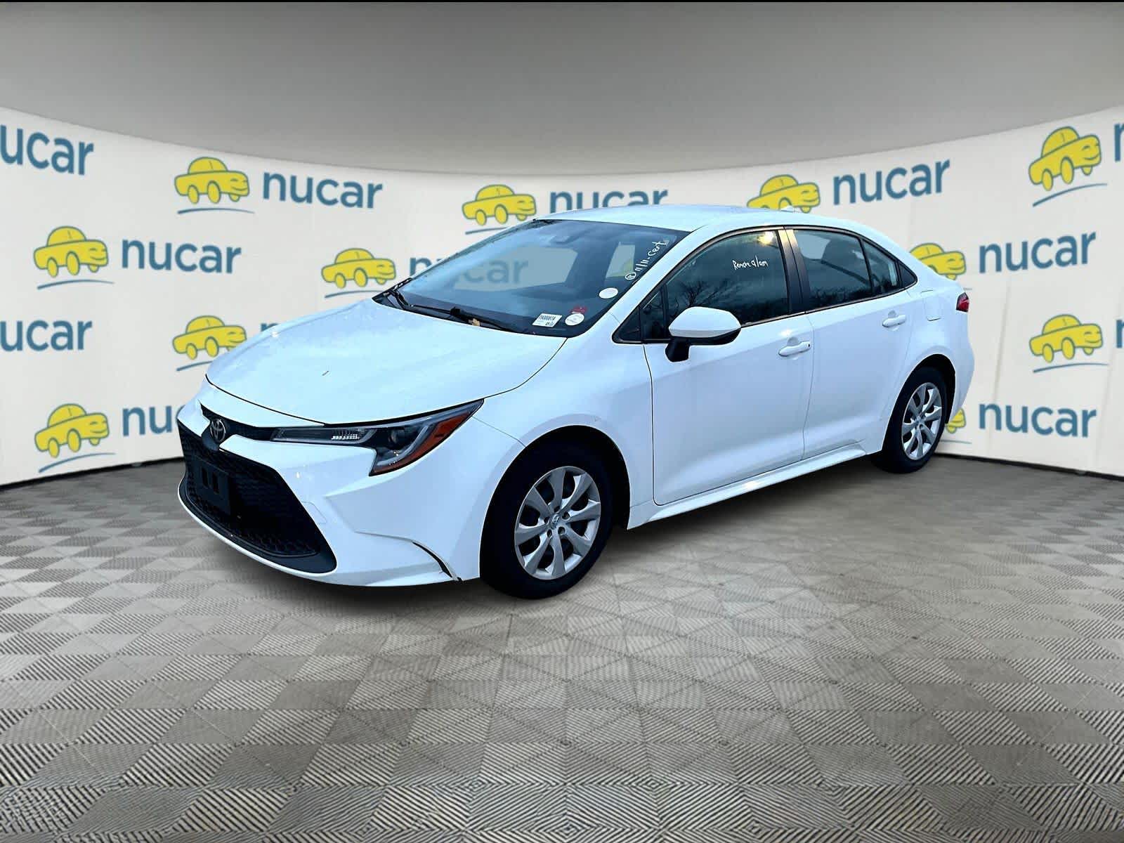 2022 Toyota Corolla LE photo 2