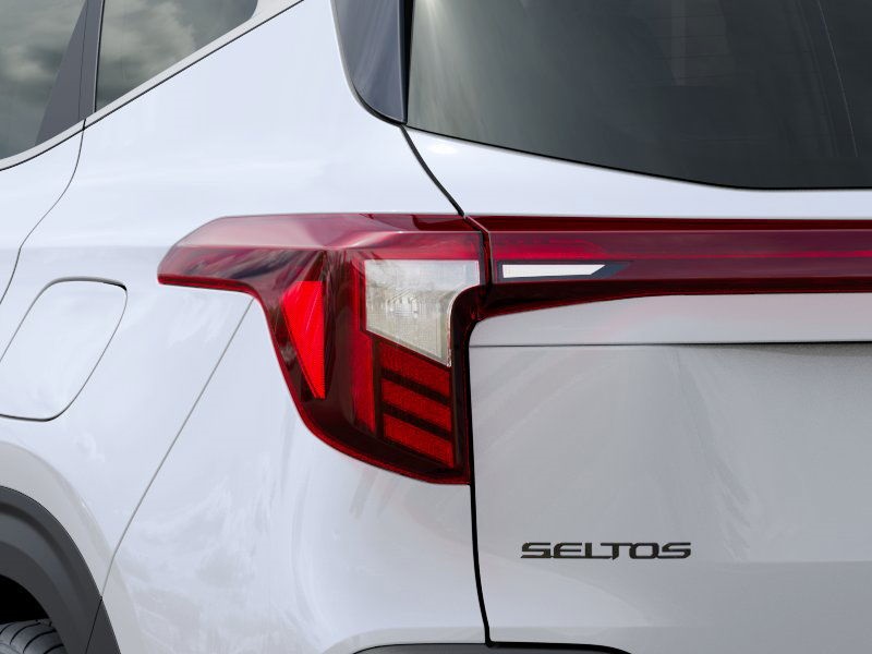 2025 Kia Seltos SX photo 11