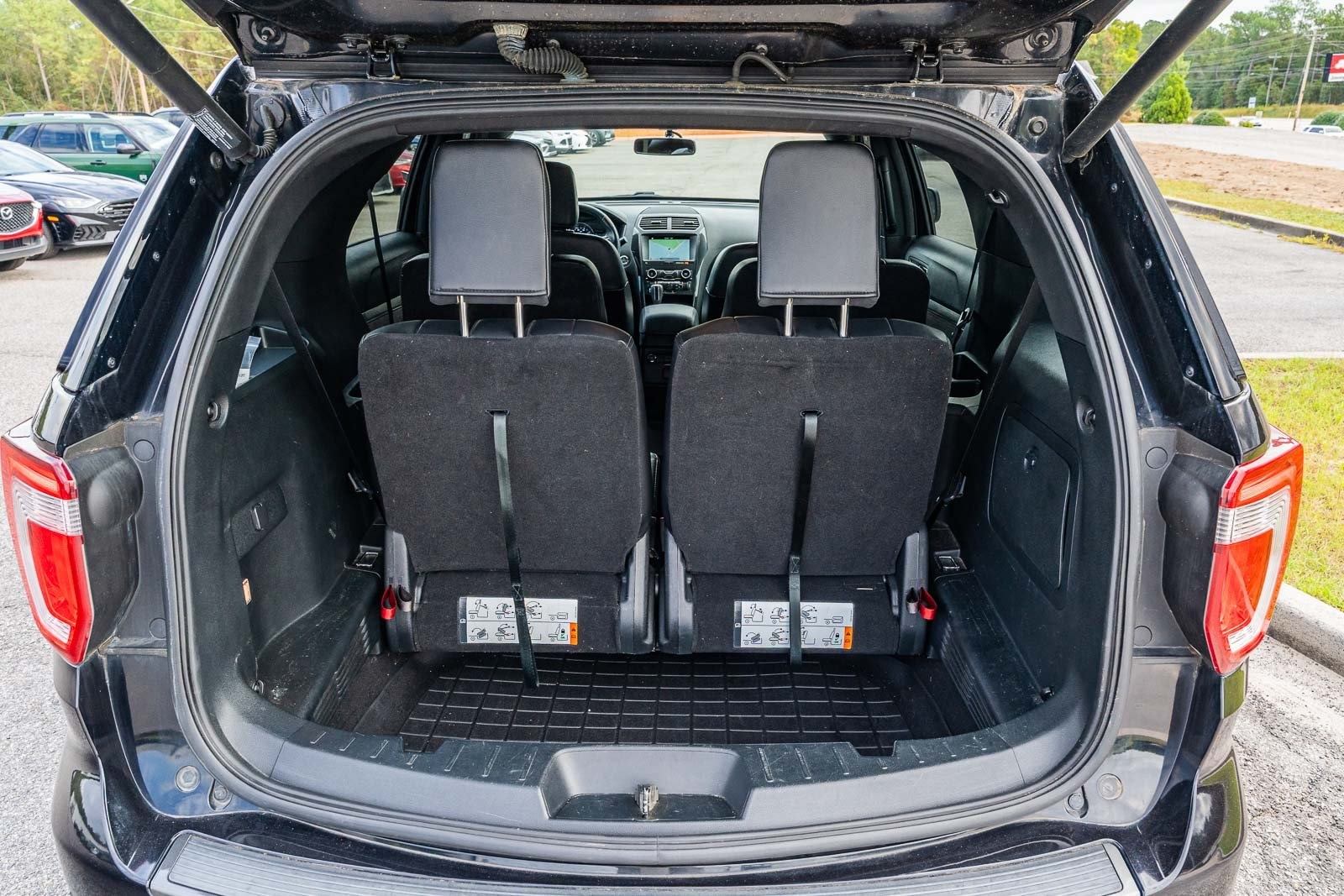 2019 Ford Explorer XLT photo 14