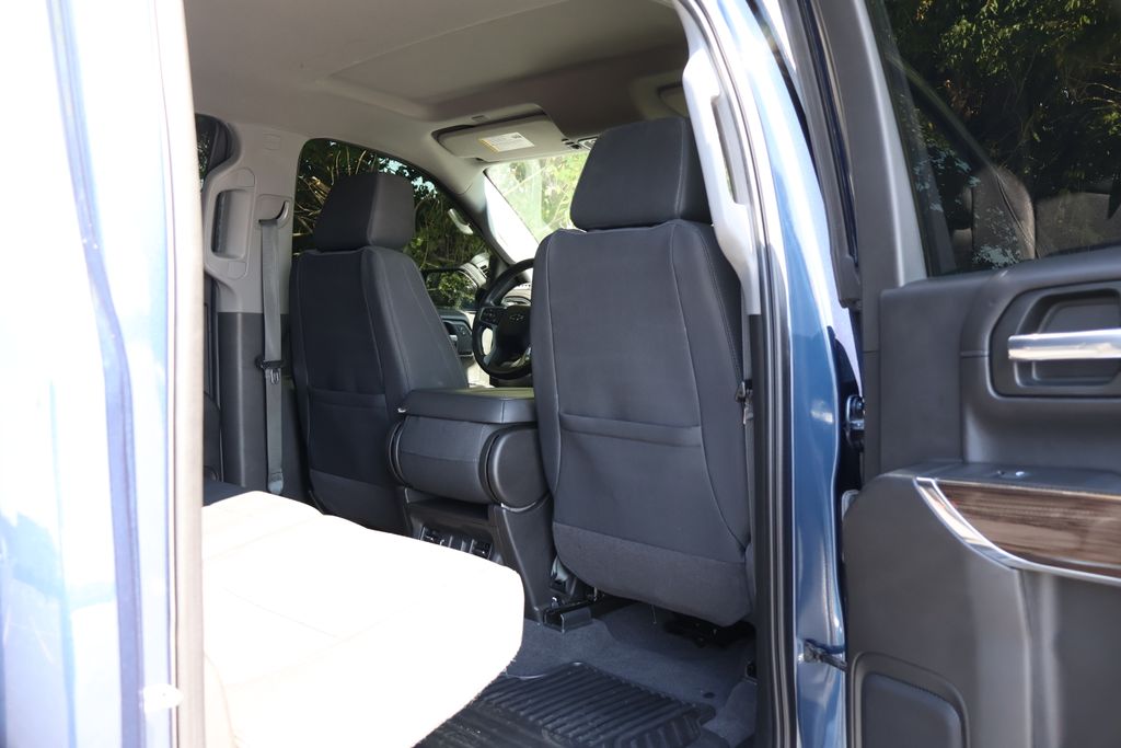 2020 Chevrolet Silverado 1500 RST photo 38