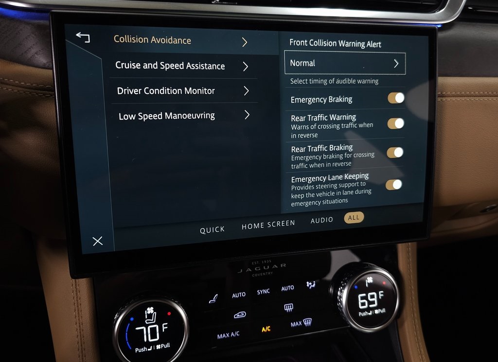 2022 JAGUAR F-PACE - Image 24