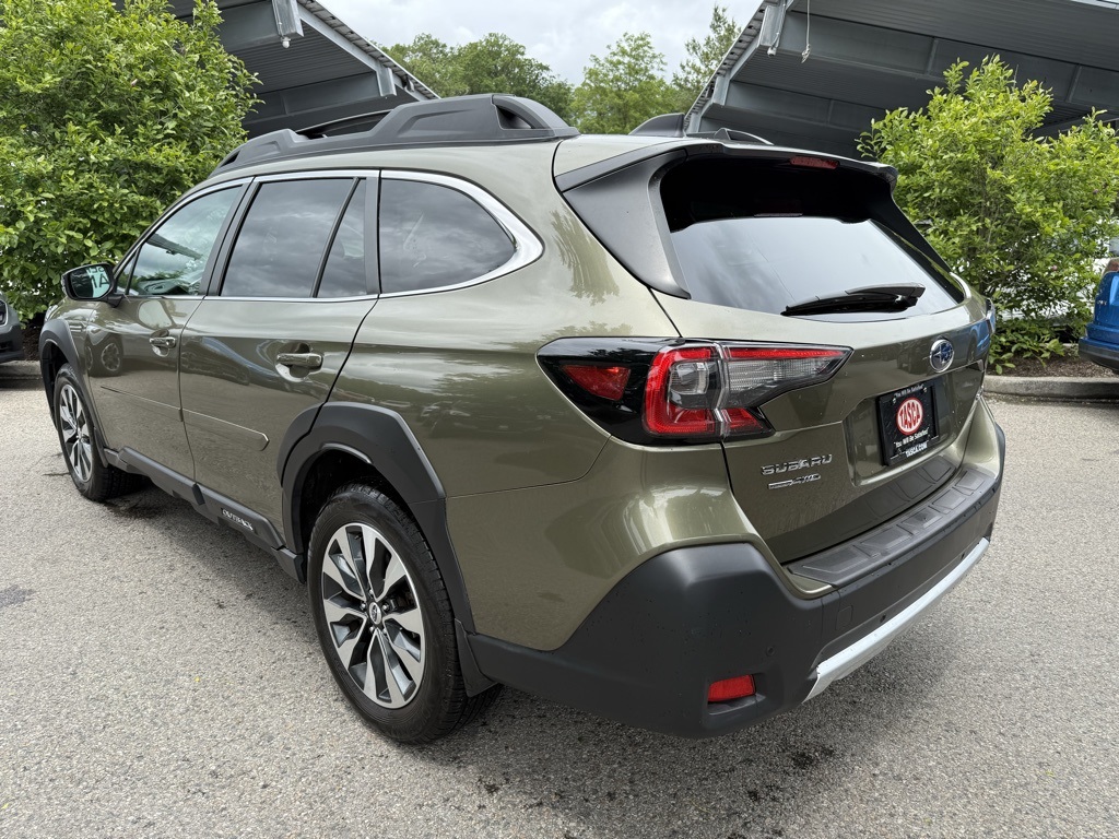 2023 Subaru Outback Limited photo 9