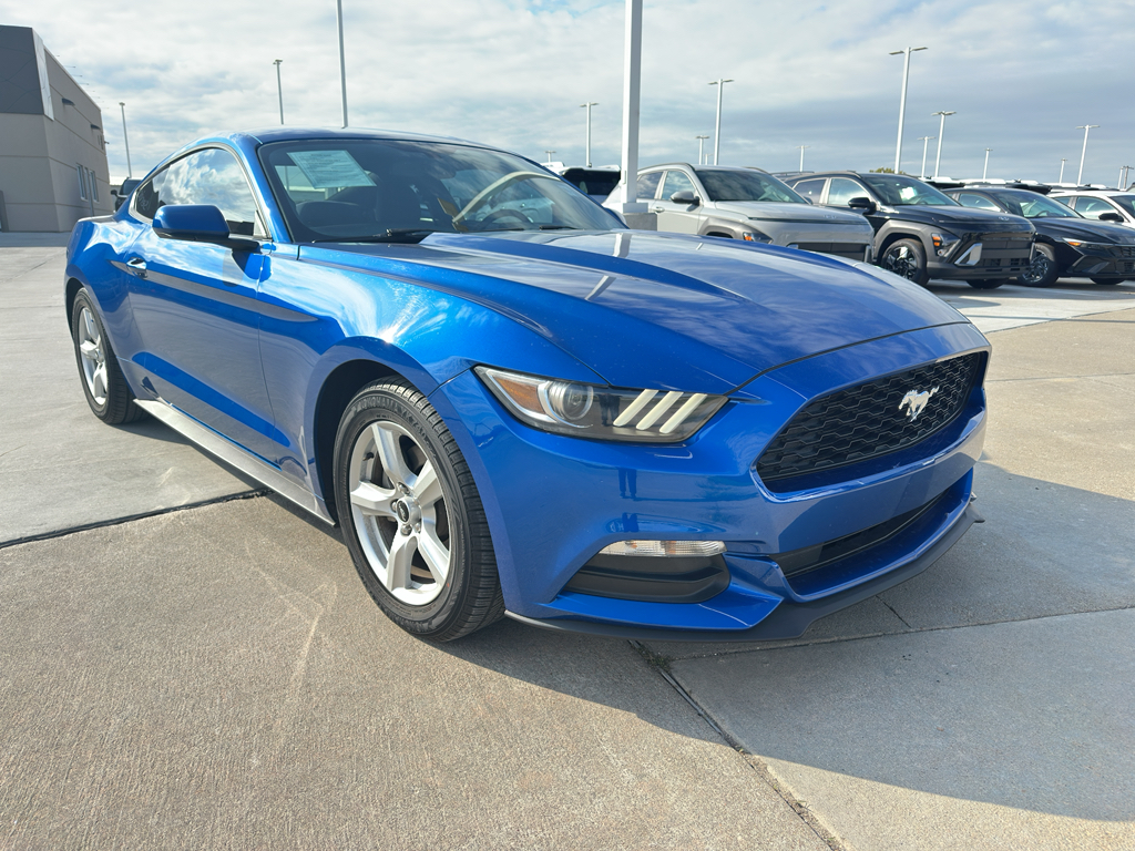 2017 Ford Mustang Base photo 2