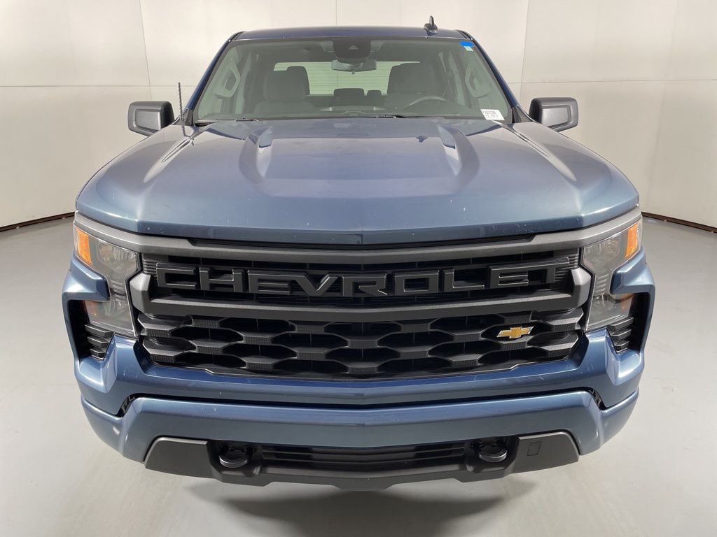 2024 Chevrolet Silverado 1500 Custom photo 4