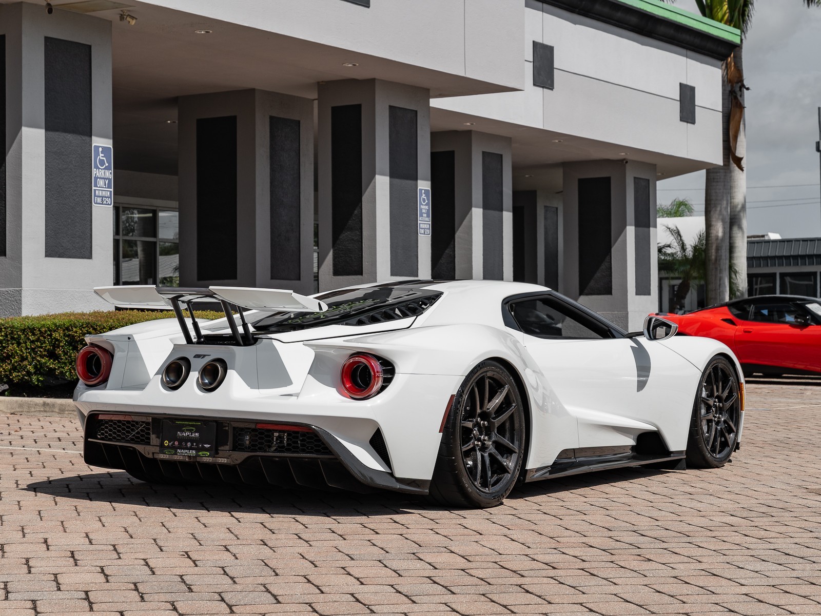 2019 Ford GT photo 14