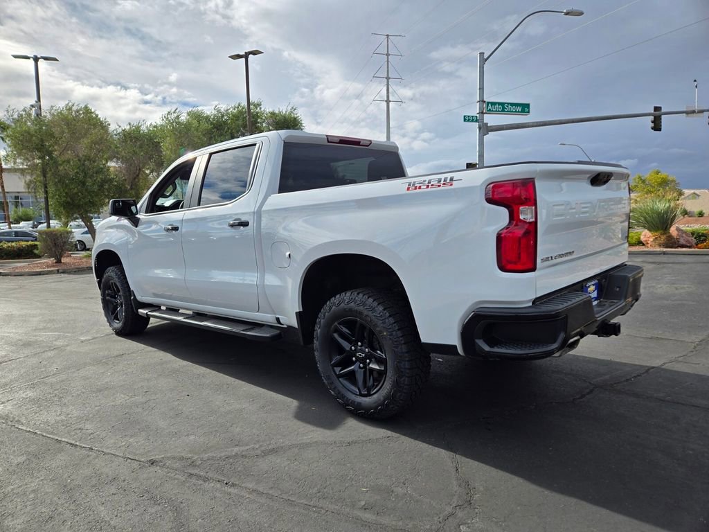 2024 Chevrolet Silverado 1500 LT Trail Boss photo 4