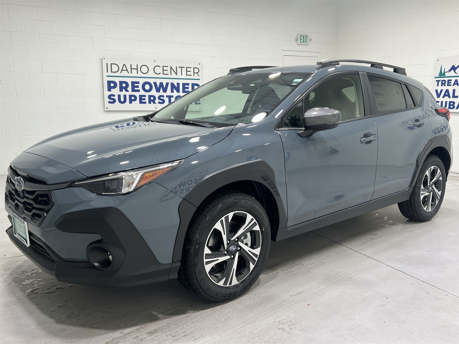 2025 Subaru Crosstrek Premium photo 2