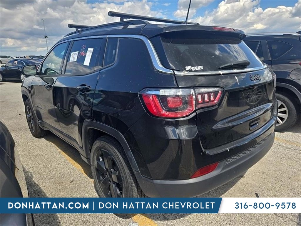 2020 Jeep Compass Latitude photo 2