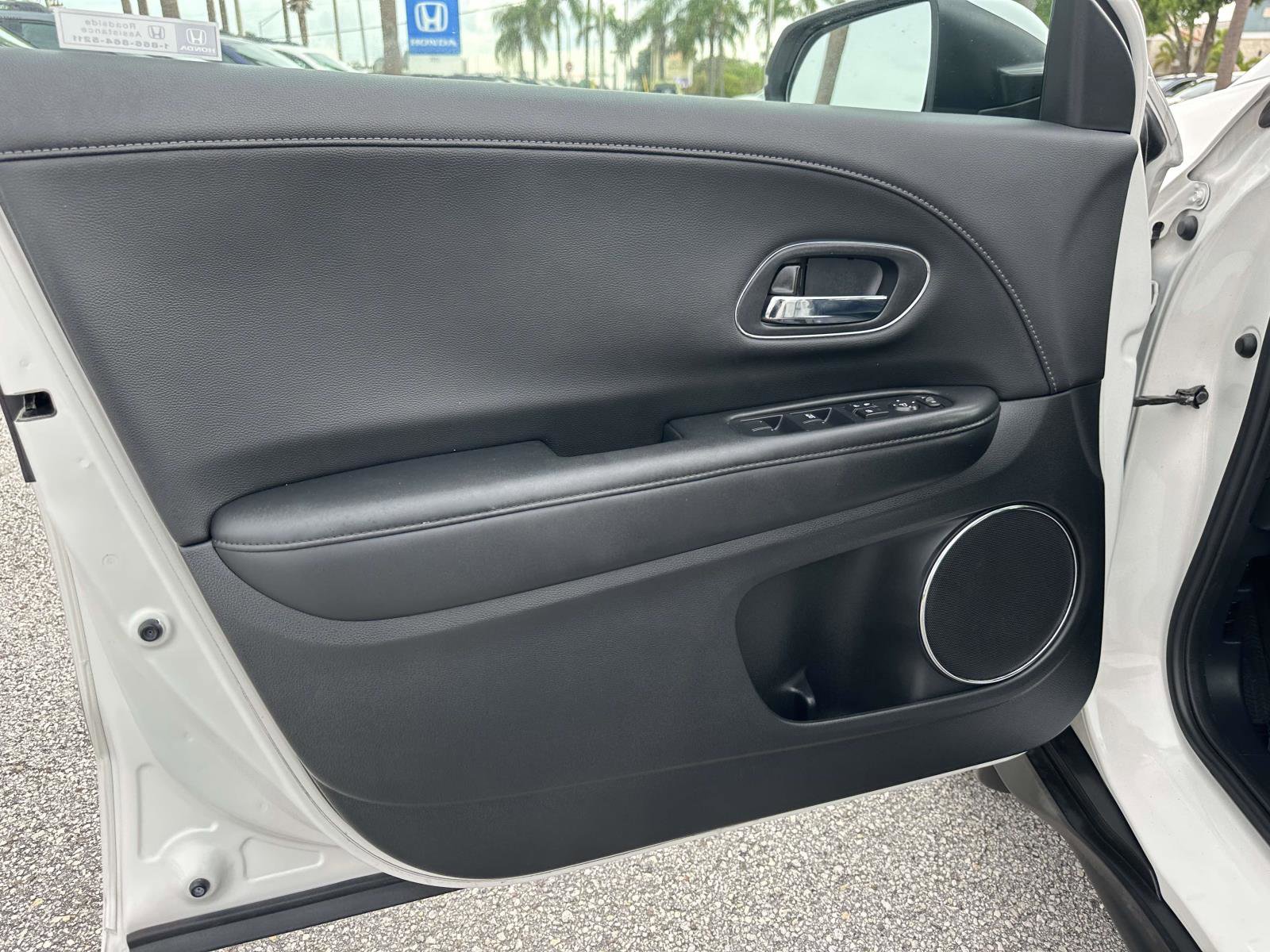 2022 Honda HR-V EX-L photo 15