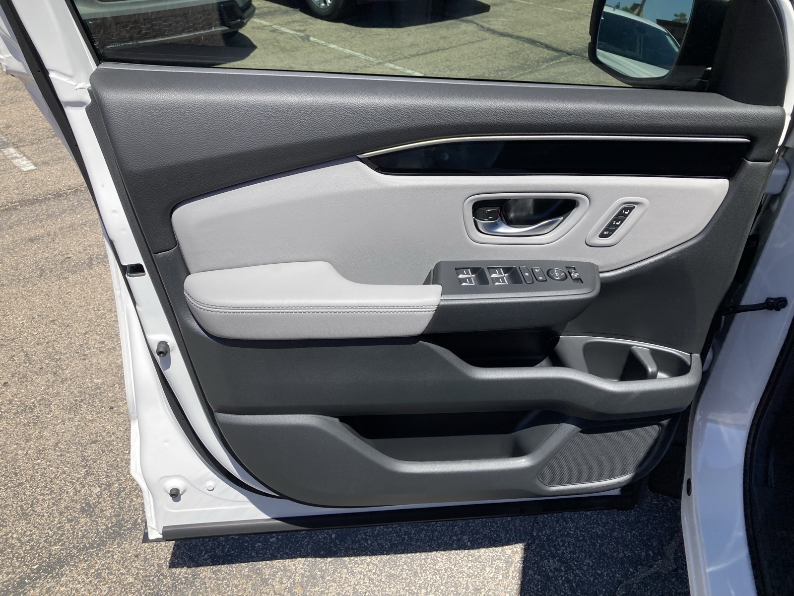 2025 Honda Pilot Touring photo 10
