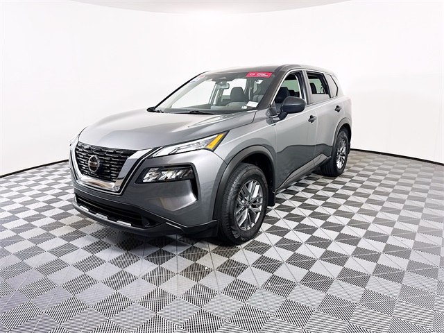 2021 Nissan Rogue S photo 2