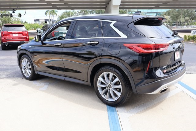 2021 Infiniti QX50 Luxe photo 4