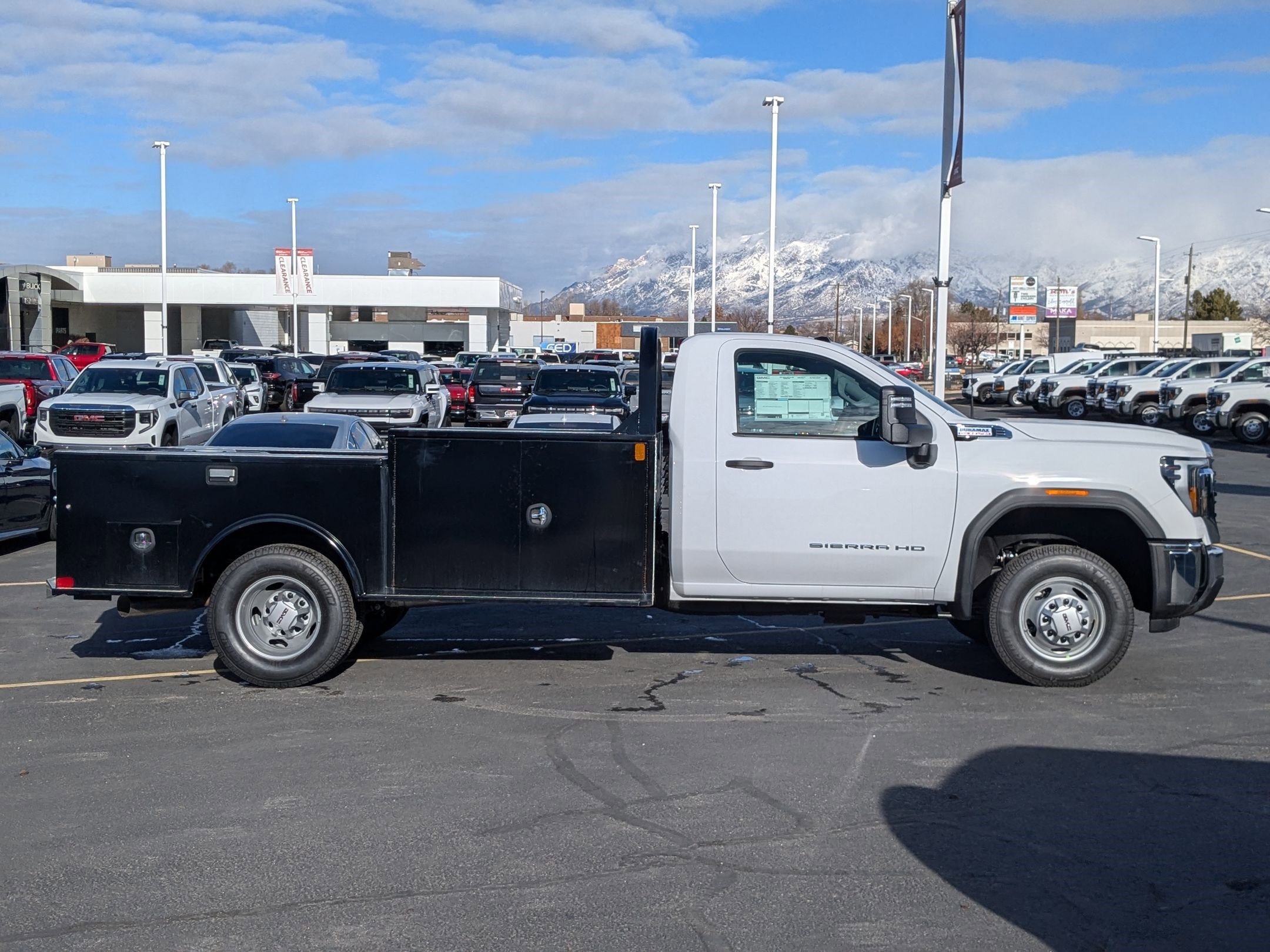 2025 Gmc Sierra 3500 HD Pro photo 2
