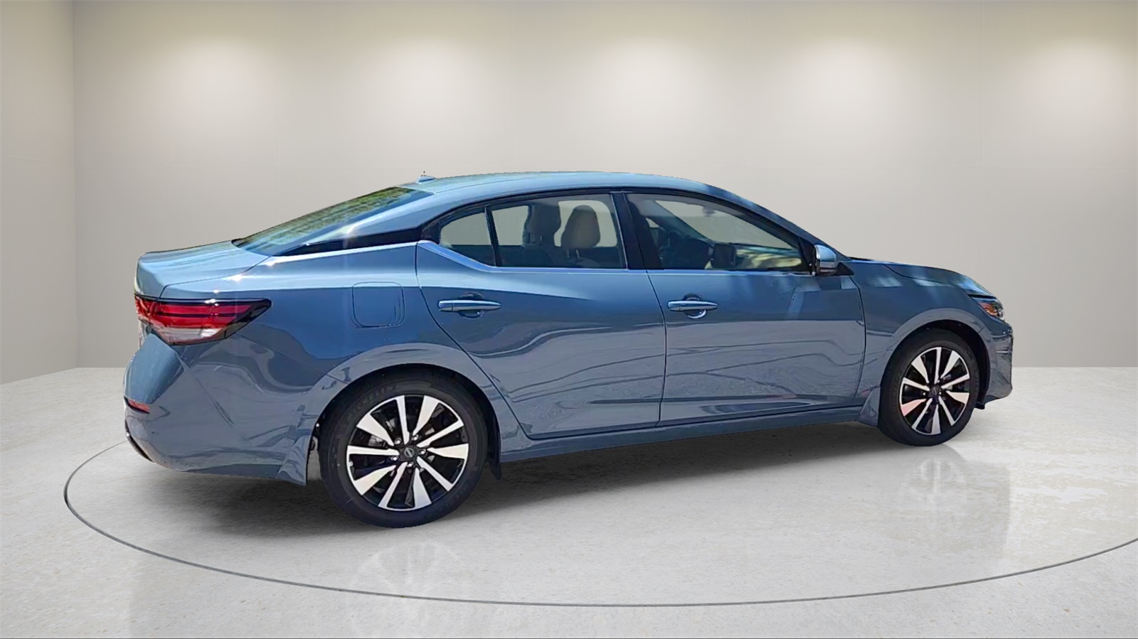2025 Nissan Sentra SV photo 8