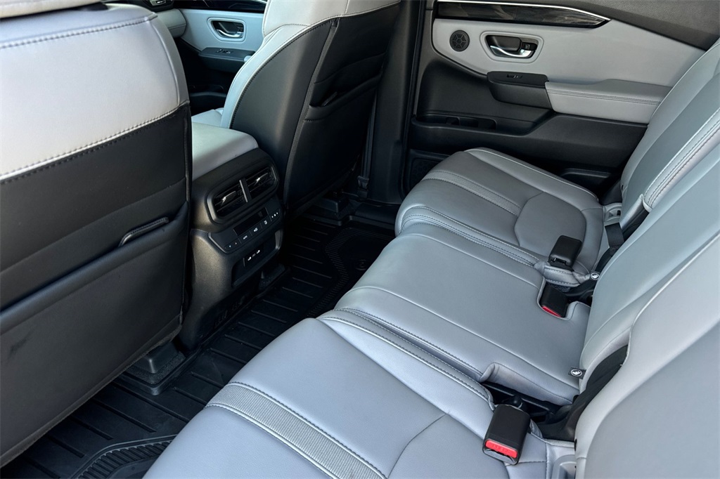 2025 Honda Pilot EX-L photo 11