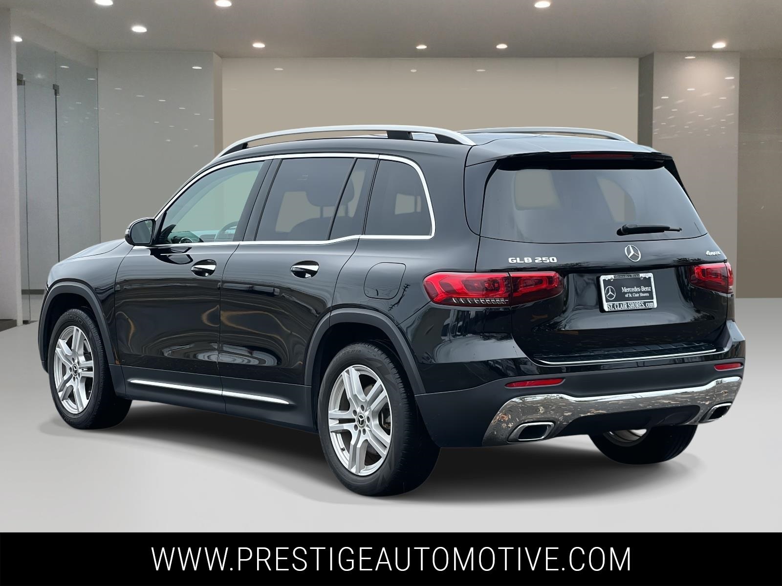 2021 Mercedes Benz GLB 250 4MATIC photo 3