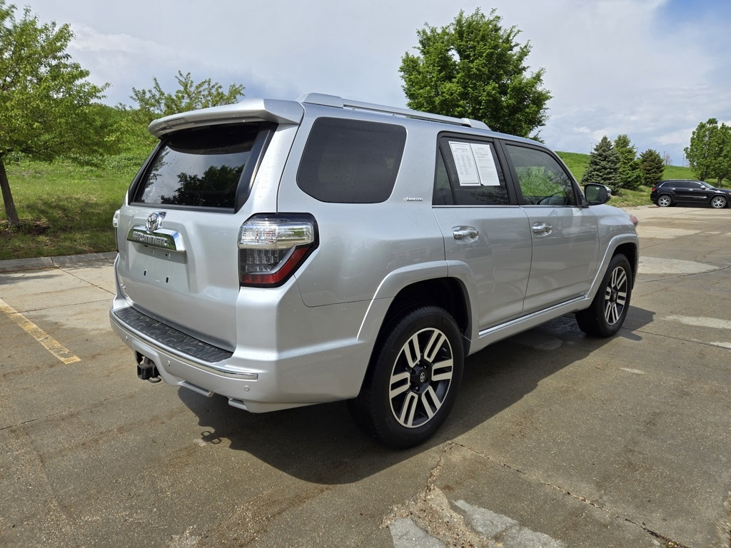 2018 Toyota 4Runner Trail 4WD photo 3