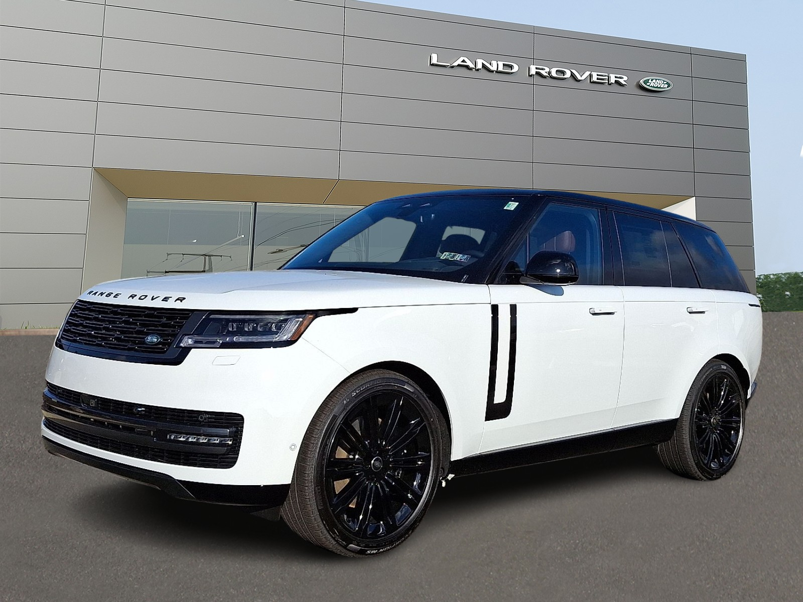 2025 Land Rover Range Rover SE's photo