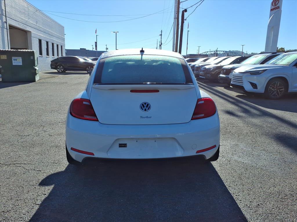 2016 Volkswagen Beetle 1.8T SEL photo 4