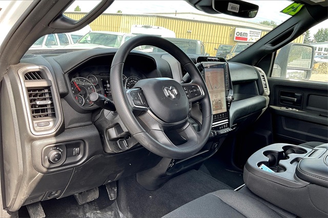 2025 Ram 3500 Tradesman photo 5
