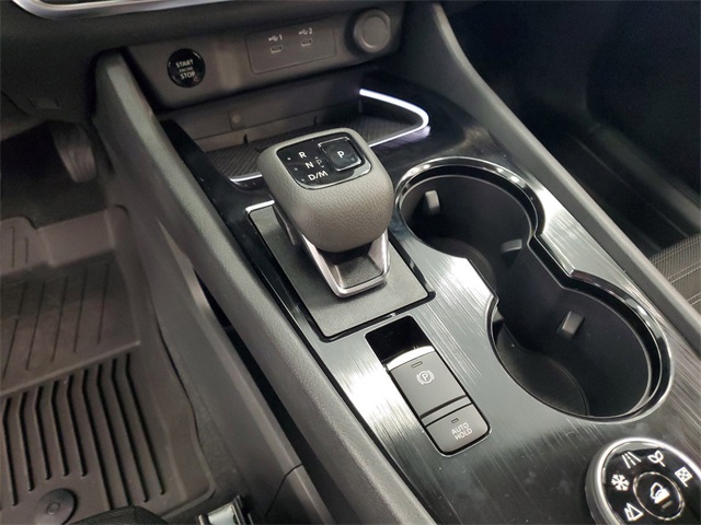 2025 Nissan Rogue SV photo 18