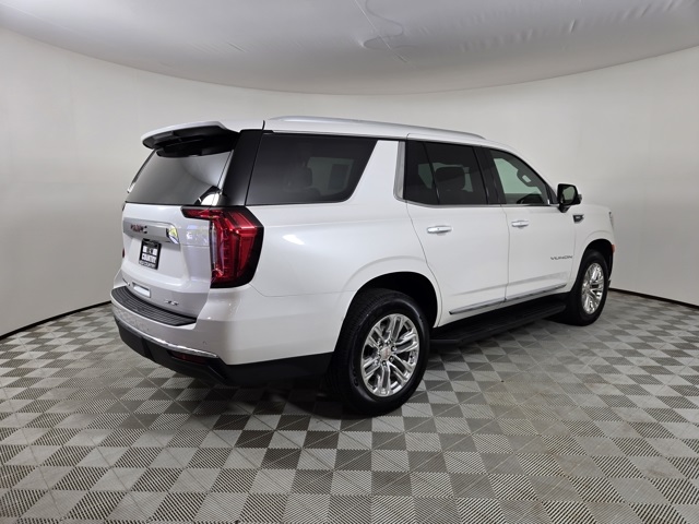2021 Gmc Yukon SLT photo 3