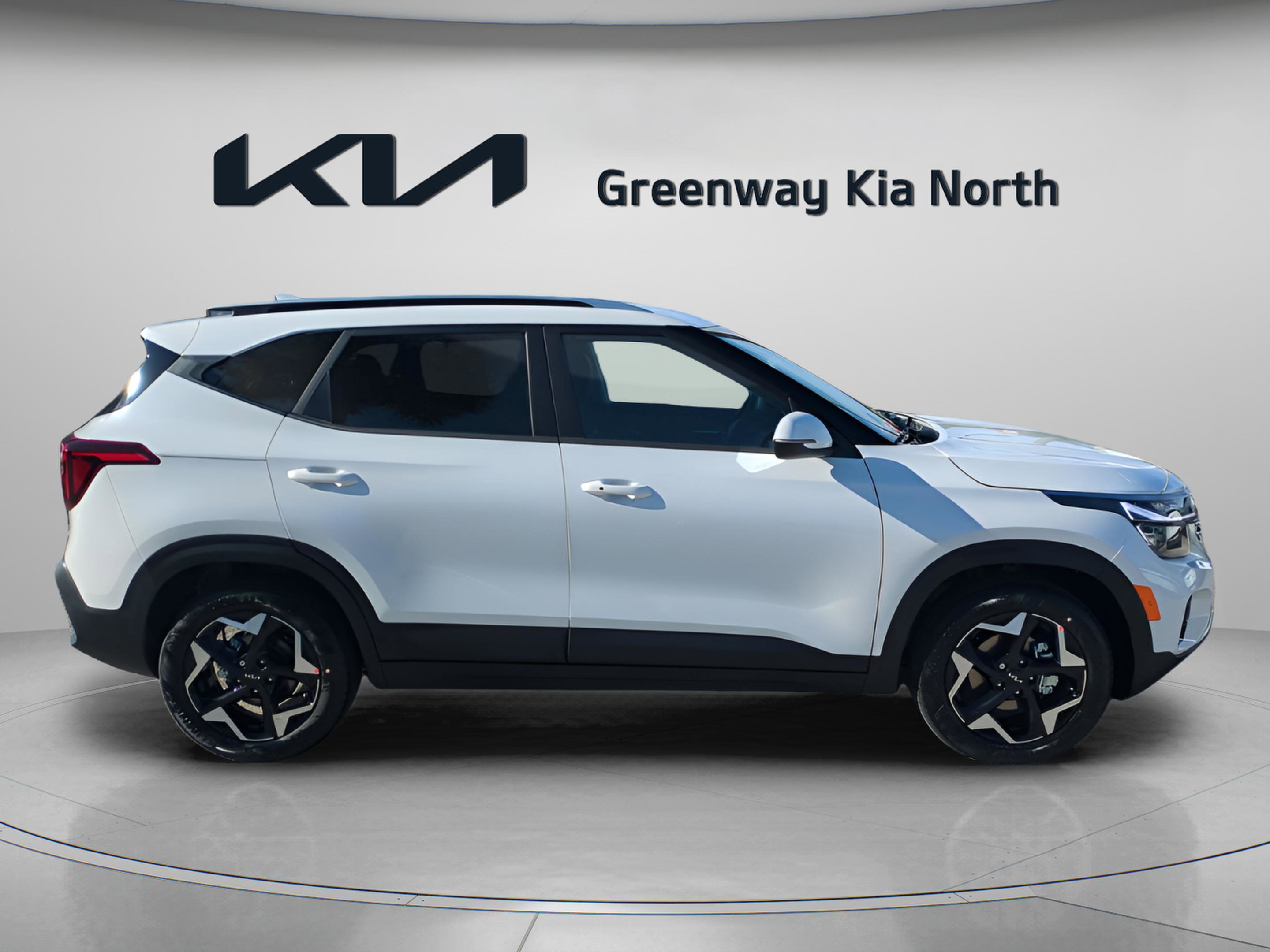 2026 Kia Seltos S photo 8